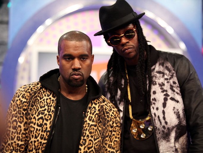 ThePlugSociety1's tweet photo. 🔌 A vaulted 2 Chainz remix of Kanye's "All Day" has found its way online: https://t.co/DHZfCFQJ0H https://t.co/WBx3w0DH0g