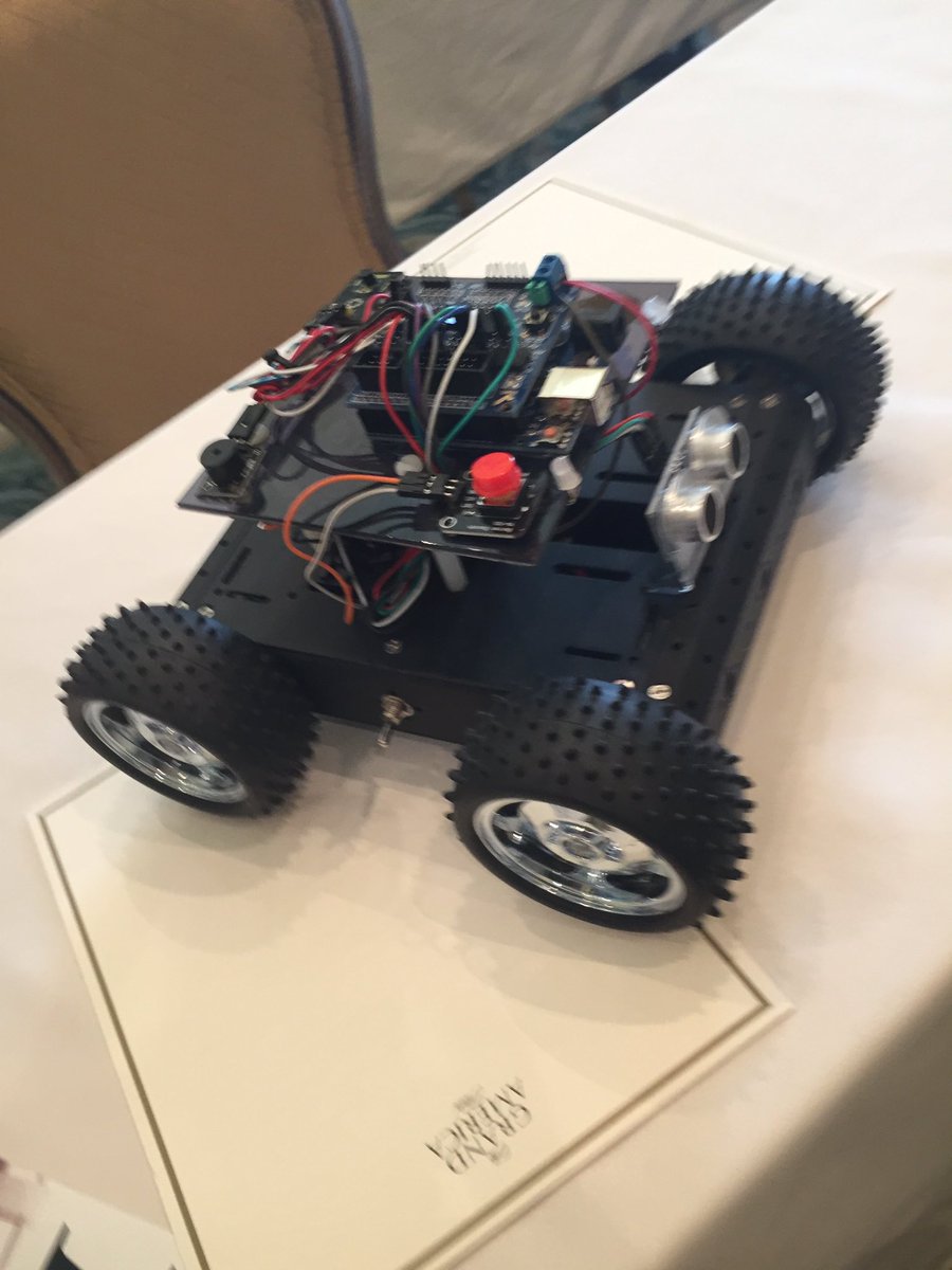 brucecaraway's tweet photo. Thanks to CuyahogaCC for sharing how their students embrace STEM by building their own Arduino robot @Hi-Tec #highimpact2017 https://t.co/pCGkoygz31