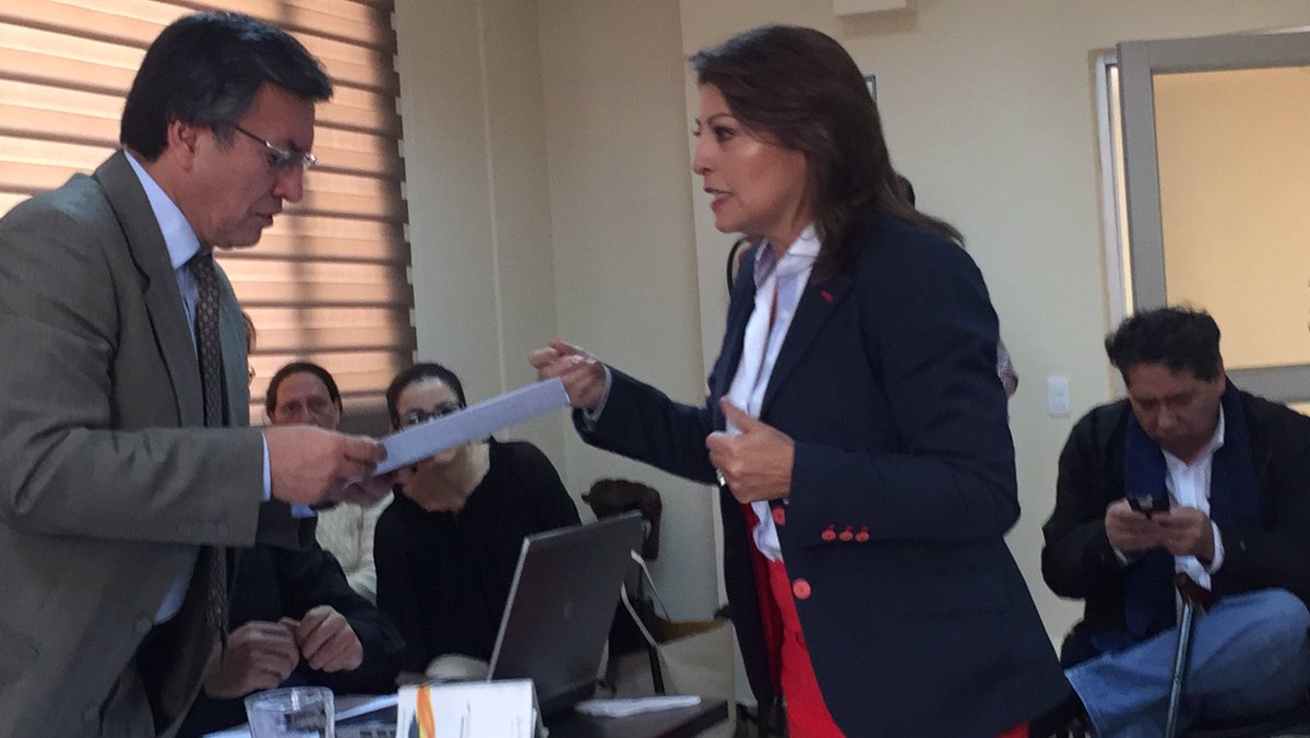 Wilmandrade's tweet photo. Presenté al Defensor Público nuestra propuesta de reforma al #CódigoNiñez, donde manifestamos la necesidad de una Coparentalidad RESPONSABLE https://t.co/rDc5tF632g