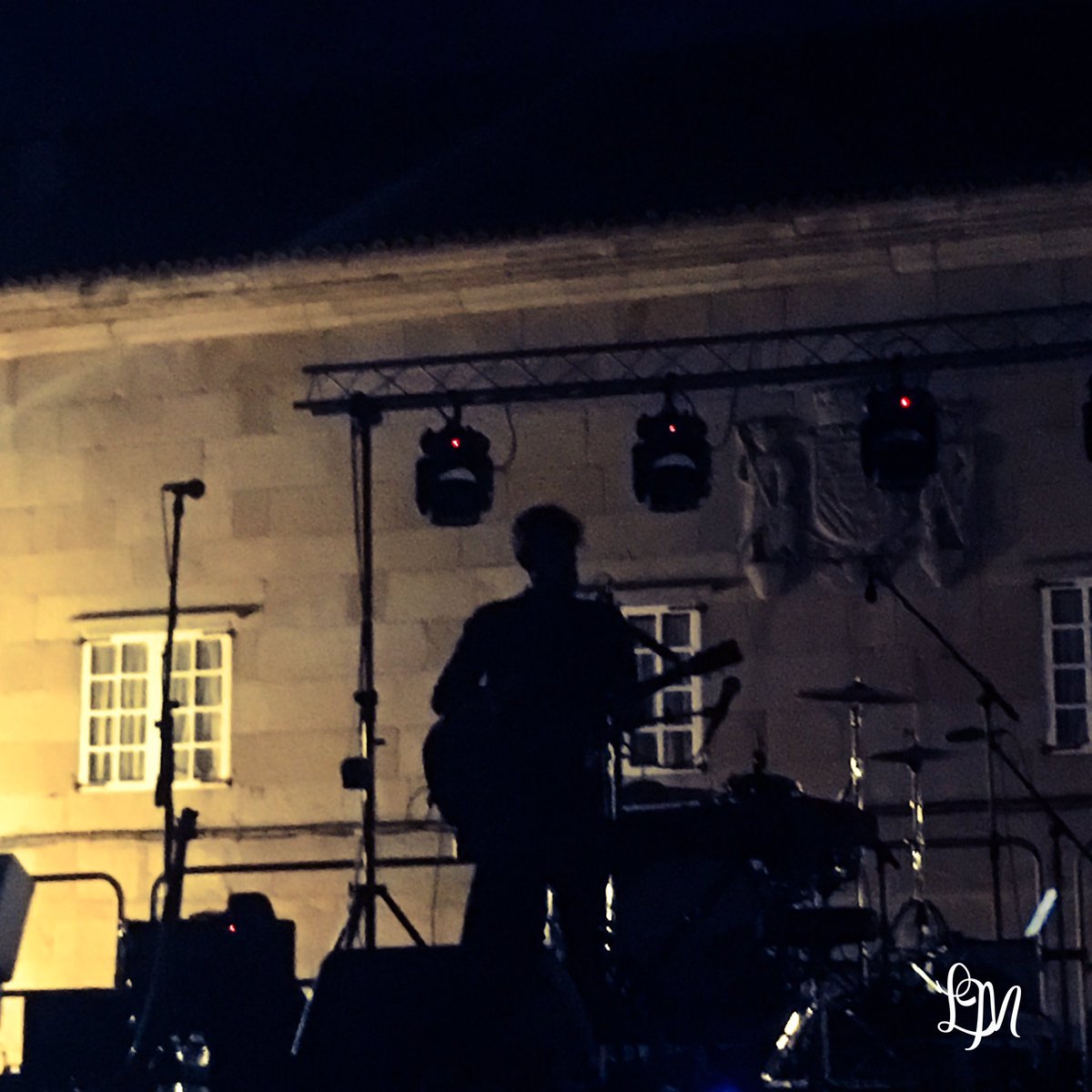 Lores Monrou tweet media