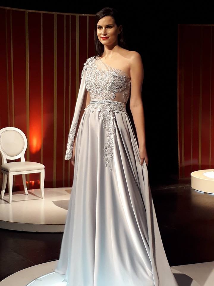 dannu66's tweet photo. @laurivarola @claudiocosano 💎 #Pasarela #DonnaModa #Model #Fashionista https://t.co/pFBXgTL2zU