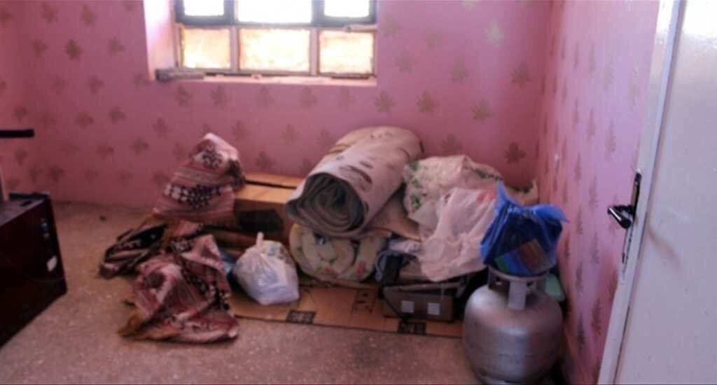 Pkk'lı hainlerin şehit ettiği Necmettin öğretmenden geriye kalanlar. Birkaç eşya ve kocaman şerefli bir isim..