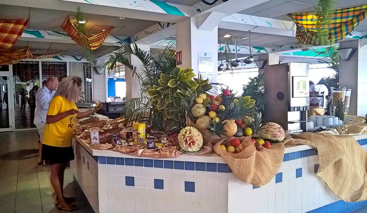 Le petit-déjeuner est  accessible à nos clients extérieurs tous les  jours de 7h30 à 10h00 en semaine et jusqu'à 10h30 le week-end !
