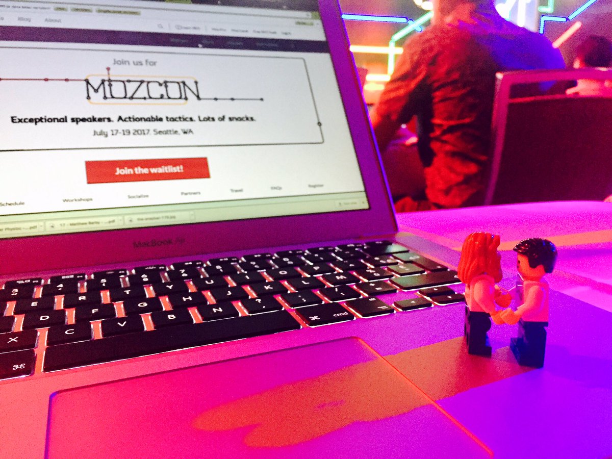WAD_be's tweet photo. It's all about building relationships. #MozCon https://t.co/HtYktI1gge
