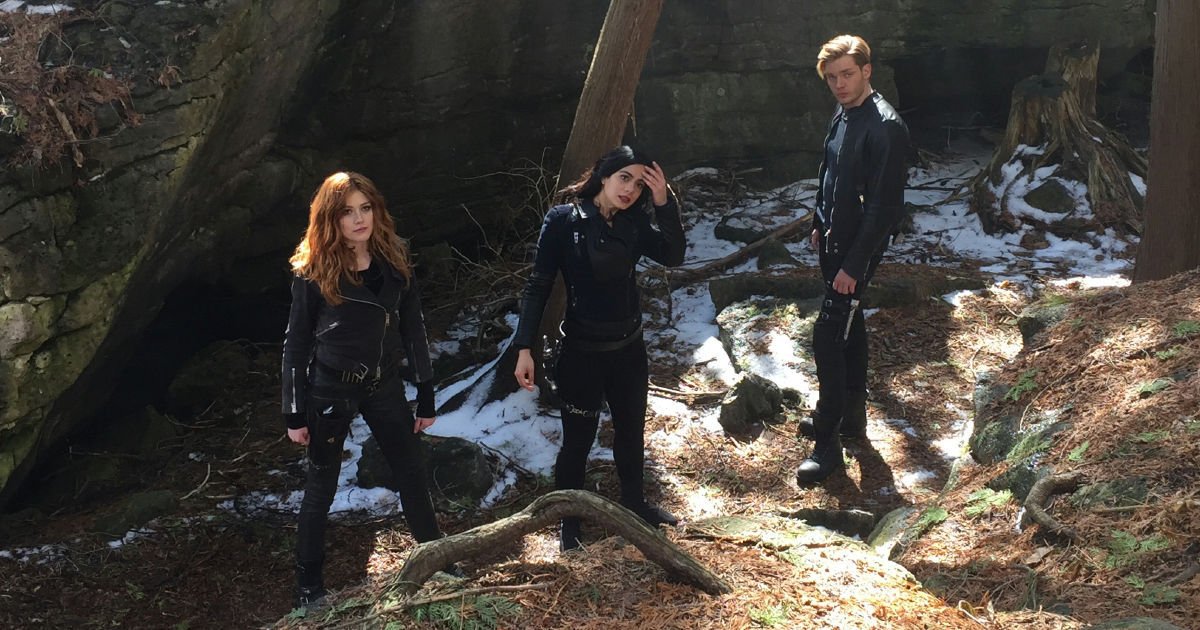 KatherincGrace's tweet photo. In the light of episode 16 (and @TheTridentFake's wonderful work as director), here's a few photos of the team, behind the scenes! Enjoy! https://t.co/LevYX4Sg2G