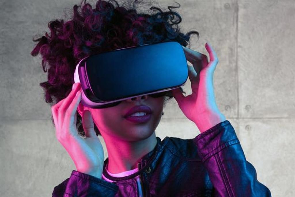 Don't interrupt me: utility and branded content are the future of #VR in marketing via <a href="/Campaignmag/">Campaign</a> buff.ly/2u494Kx