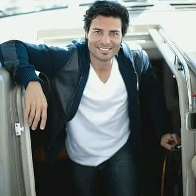 sosamoni53's tweet photo. @Vale975 voto doble para #QueMeHasHecho para el #RankingVale @CHAYANNEMUSIC @_Turespiracion #YoEscuchoVale975 https://t.co/TIIFxcaRwG