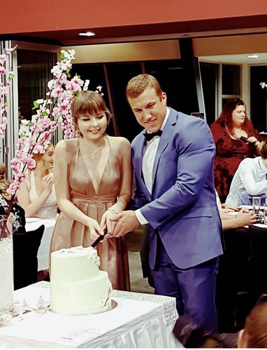 mattrich07's tweet photo. This is what life is all about. Well done Trent Hodkinson. What an absolute champion of a bloke should be more like him @GrillTeam https://t.co/R1yeiyaQSM