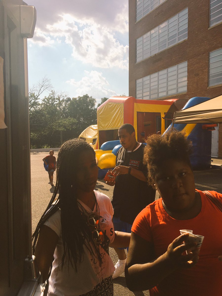 Moten Panthers tweet media