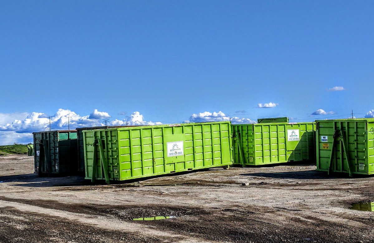 GreenWasteofSac's tweet photo. We rent dumpsters to 20+ different cities, including all of #Sacramento County, ensuring that your #cleanup is covered.🌎🚛 #DebrisBox https://t.co/2R1UHqPjqn