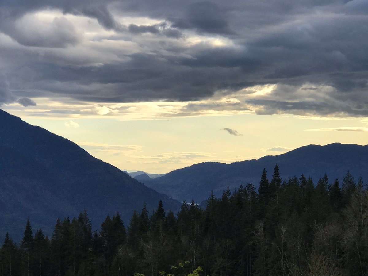 mtwaddingtons's tweet image. Join us for one of our guided hikes this summer: mtwaddingtons.com