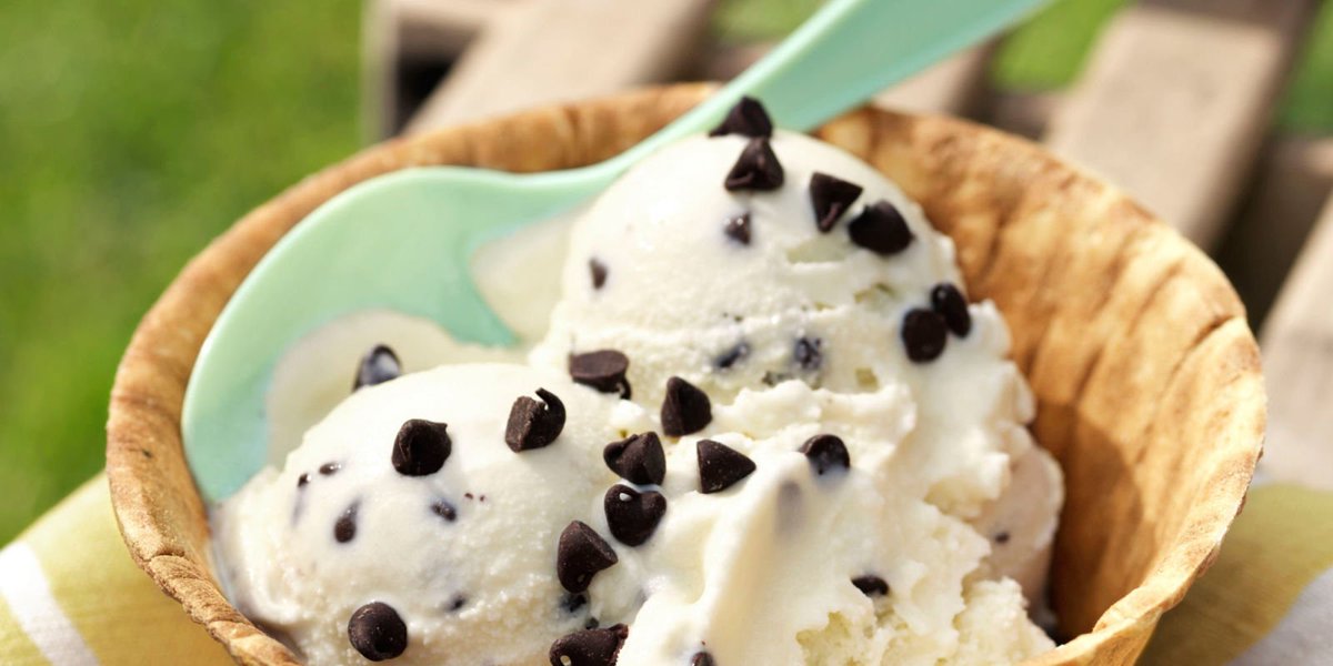 FirstBiteFoodUS's tweet photo. Vanilla Ice cream 
 #icecream @ $4.30
 https://t.co/oRAXKdHbyo
 Enjoy Delicious Vanilla Ice Cream delights With Only 260 Calories Per Pint! https://t.co/UCwheIOhRw