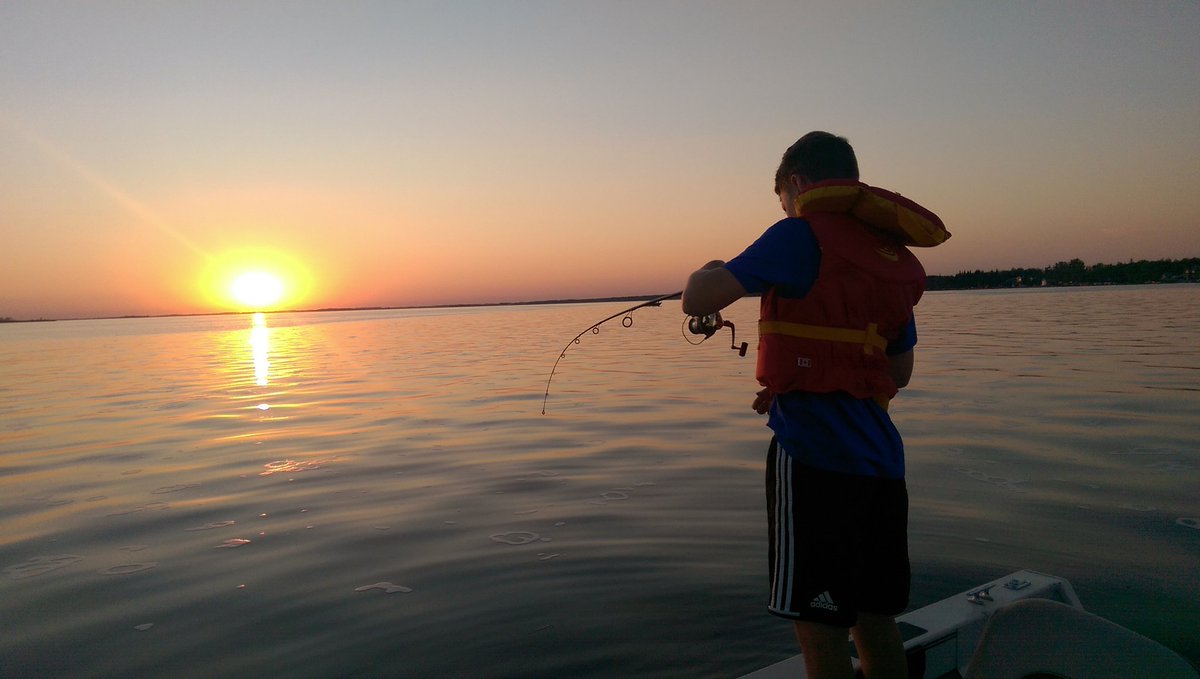 McNameeJason's tweet photo. Doing some #biosampling in #Saskatchewan
#summervacation #kids #fishing #data #oceans #scicomm #funtimes https://t.co/cG4qnZLd99