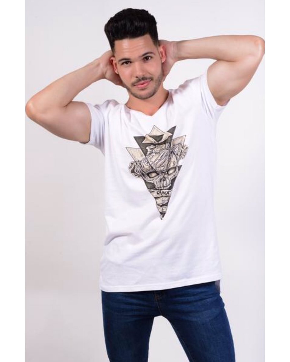 runacanarias's tweet photo. Camiseta oversize extra larga Momia de manga corta y talle extra largo.
#runa #runacanarias #runaadiptos #runashop #tshirt #camiseta https://t.co/X6sLZdITxi