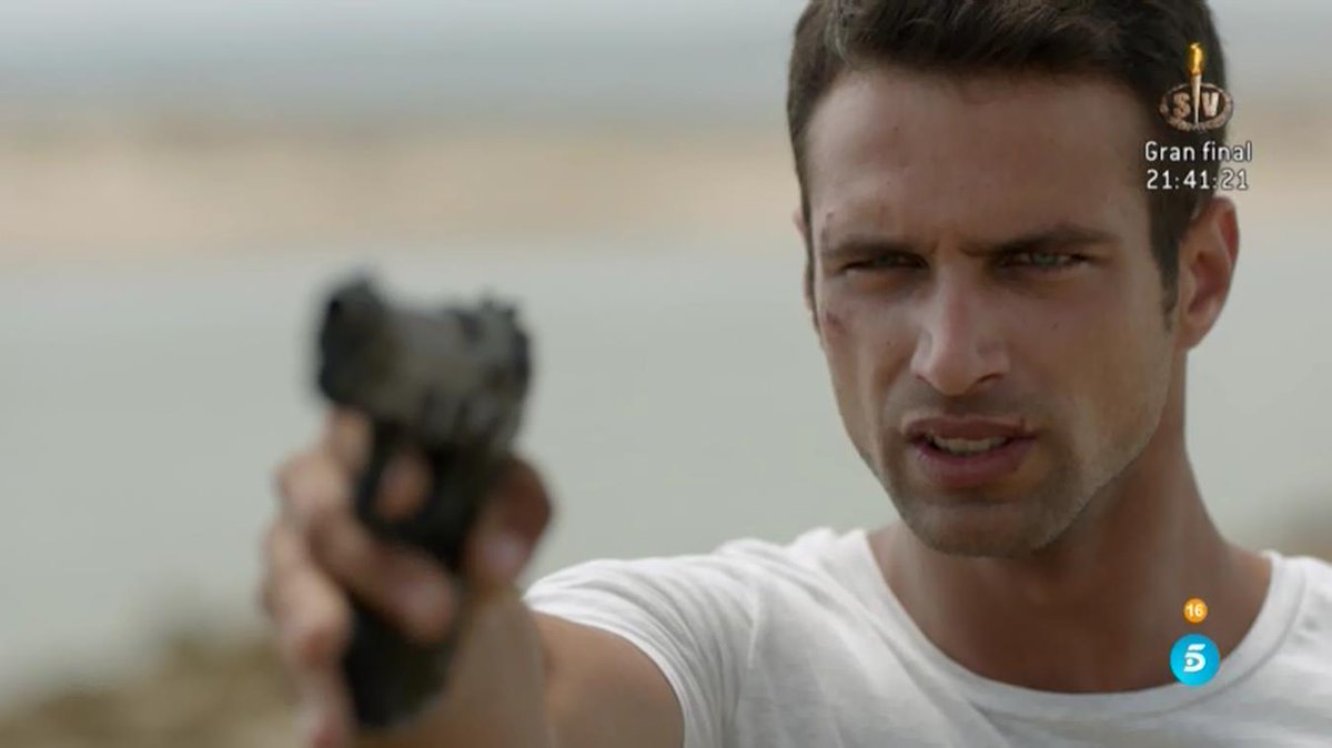 #PerdónameSeñor8 | "No te escondas detrás de una mujer, cobarde"  mdia.st/directo5