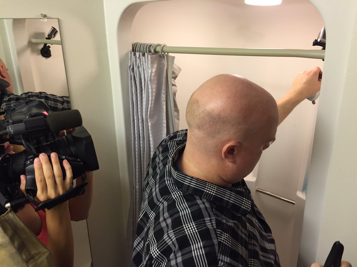 QuitaC_KVUE's tweet photo. We decided to add something new to the KVUE shower for today's #doesitworkwednesday! That's coming up in a couple of minutes! https://t.co/BiAAiXNu33