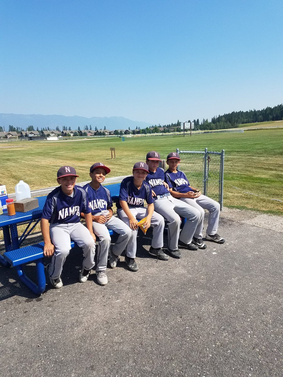 CoachMusgraves's tweet photo. Nampa Rippers drop game 1 of the 12u Pacific Northwest Regionals 7-6 to Oregon. Proud of the FIGHT in our Nampa kids!!!
#FEELTHERIP https://t.co/mmm3exhxOz