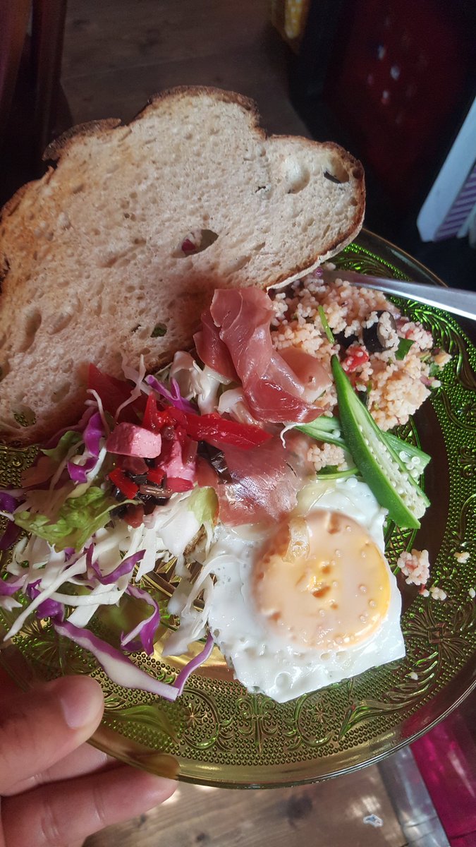 朝ごはん〜
いつも美味しいもの作ってくれてほんまに感謝する。
#幸せ #朝ごはん #愛ある