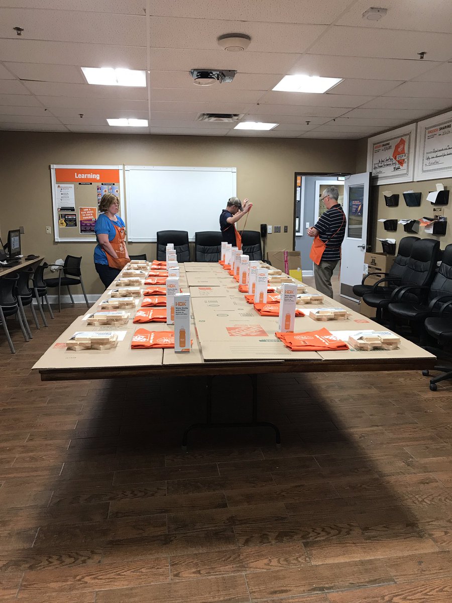 amyb2713's tweet photo. So inspired by SASM Tom. Making aprons/directions in Braille for a kids workshop for visually impaired.@wilkie_cindy @johndvazquez https://t.co/SZO1yTkwgz