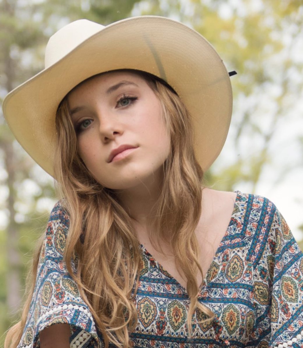 Kickingeaglepr's tweet photo. BAILEY JAMES SAYS "THANK YOU" COUNTRY RADIO #KFAV #KWWR #KWHW #KXOX #KSMA #KRRV #WDNB
#RunGirl video 106,671 views https://t.co/rDOnIMtkve https://t.co/Qda8SAOplk