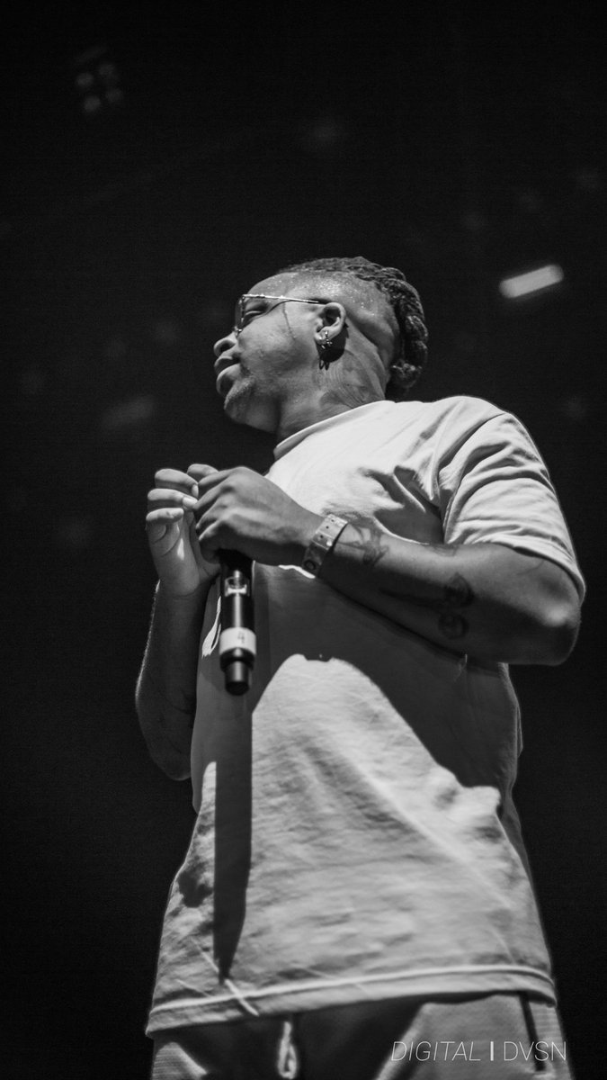 stephenlaflare's tweet photo. @AziziGibson sold out the #thenovodtla https://t.co/2Zi36q8SnL