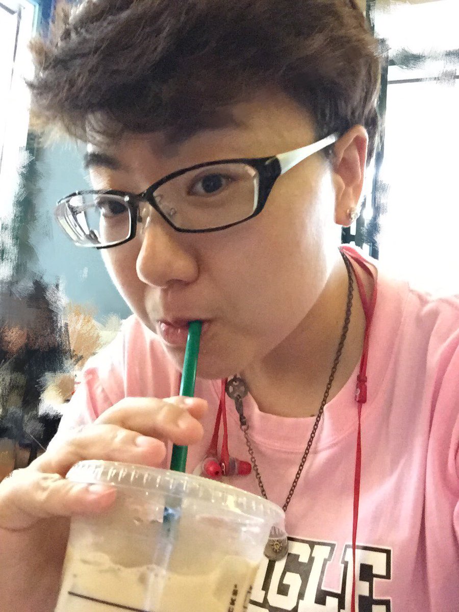 nymbdt's tweet photo. Hey～Hit me https://t.co/hMlhFT8NtJ