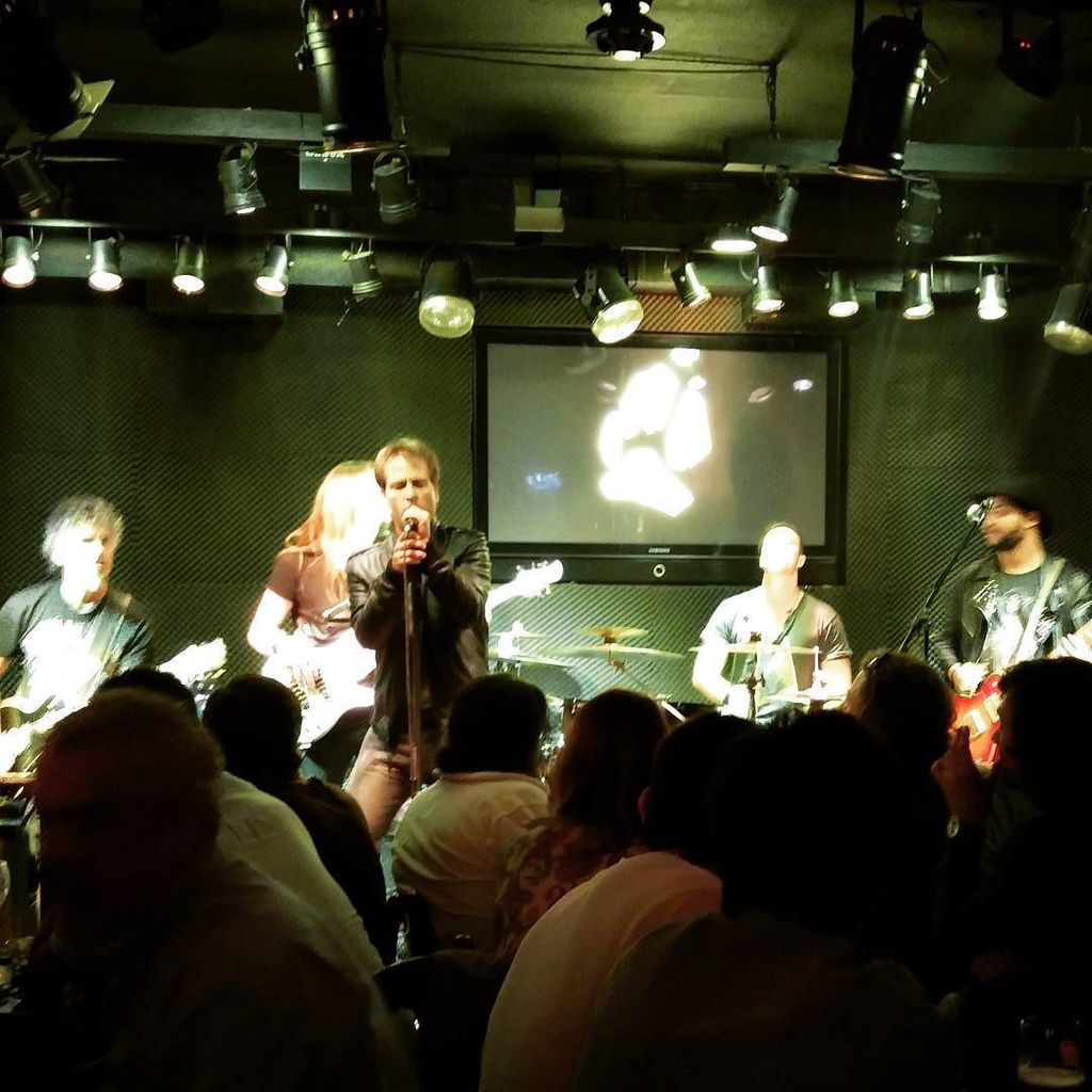 HugoRSalvado's tweet image. #YellowDogConspiracy live... #checkin #music #livemusic #concert #friends #personallife