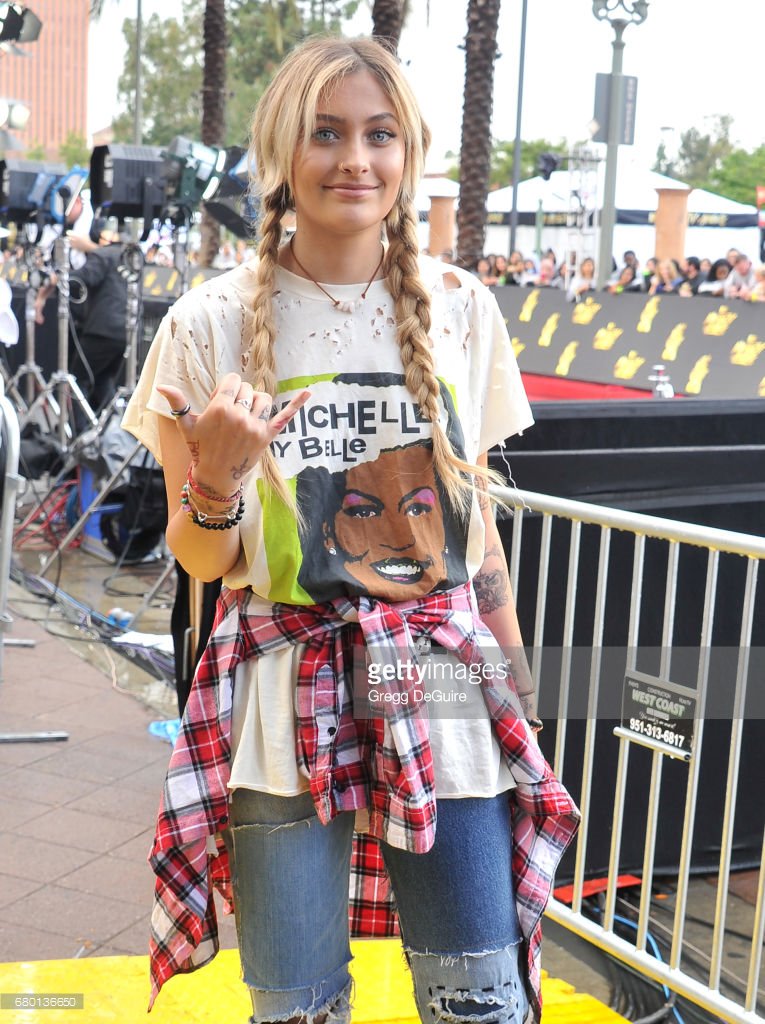 VWolkovic's tweet photo. #ChoiceFemaleHottie
#ChoiceModel #TeenChoice @ParisJackson https://t.co/EV2rRbc5hM