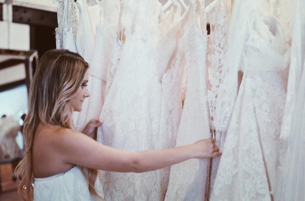 BridalBoutiqAZ's tweet photo. #BBAZ ✨Real Bride✨Haley captured the moment every girl dreams of, Wedding dress shopping 💖. https://t.co/1RVHuC9KbF