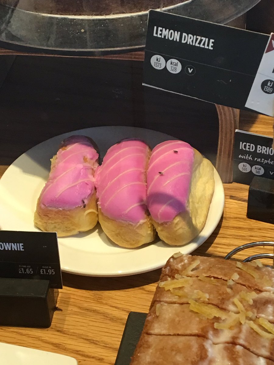 <a href="/CostaCoffee/">Costa Coffee</a> went for a cake today in your delightful Plymouth city center branch 🤢 #flyfingers #haveaword #disgusting