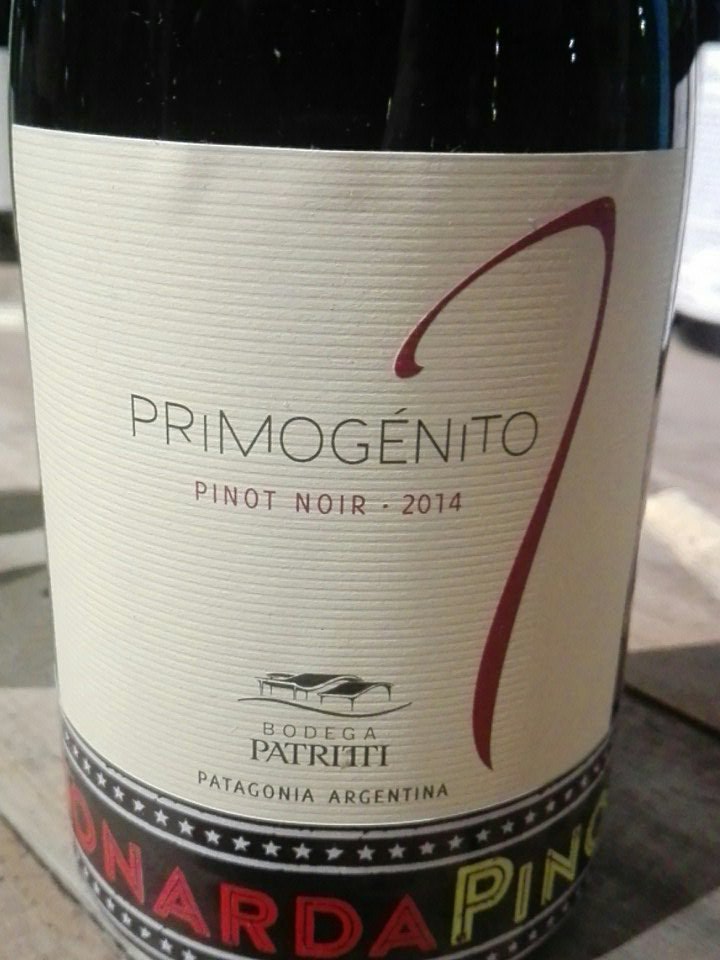 enotuitera's tweet photo. Estupendo Pinot Noir en #AchaClub #BonardaPinot @BODEGAPATRITTI https://t.co/rsFr4YNkfE