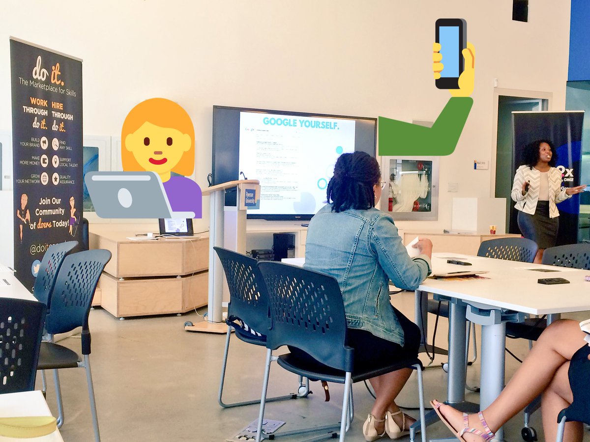 BSugarTalkbyAmy's tweet image. Learning How to build my personal brand thanks to Stephanie &amp;amp; @doitcanada #workshop 😎