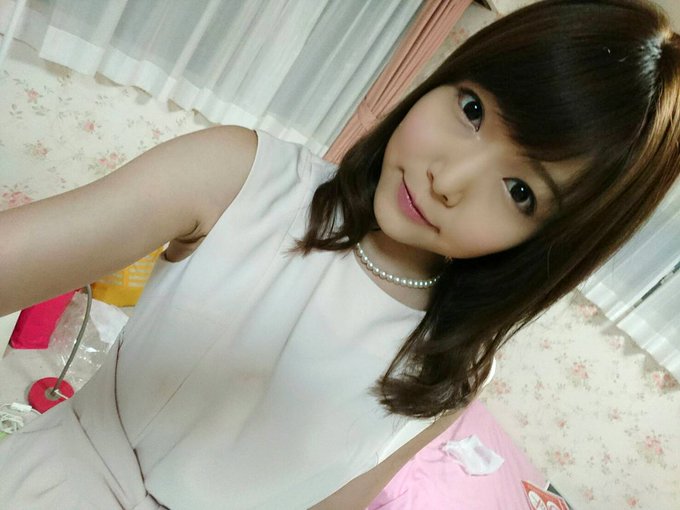 みんな～おはよう～🙌🌄  写メは最近の現場のだよーん  見事に汗だく😵 からの またもVRＴシャツ😏 お部屋では100人◯出しＴシャツかコレをヘビロテしてる😏😏😏  AV OPENと29日のﾌｧｰｽﾄ撮影会よろしくお願いします🙇✴