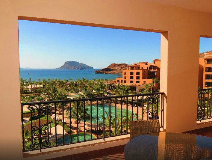 VilladelPalmarL's tweet photo. My favorite time of the year is when I get here and finally I can enjoy this view 😍 https://t.co/4ISarCJmnk
#DanzanteBay #VDPL #Sun #pool https://t.co/fsaAaXRUjA