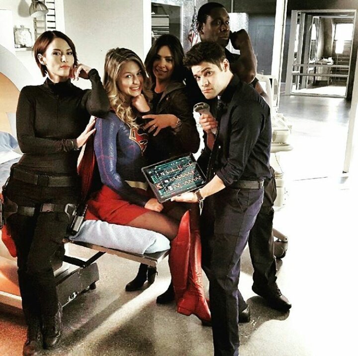 DanversAgent's tweet image. Me encanta como @SawyerAgent se lleva tan bien con mi hermana y mis amigos 😍😍😍