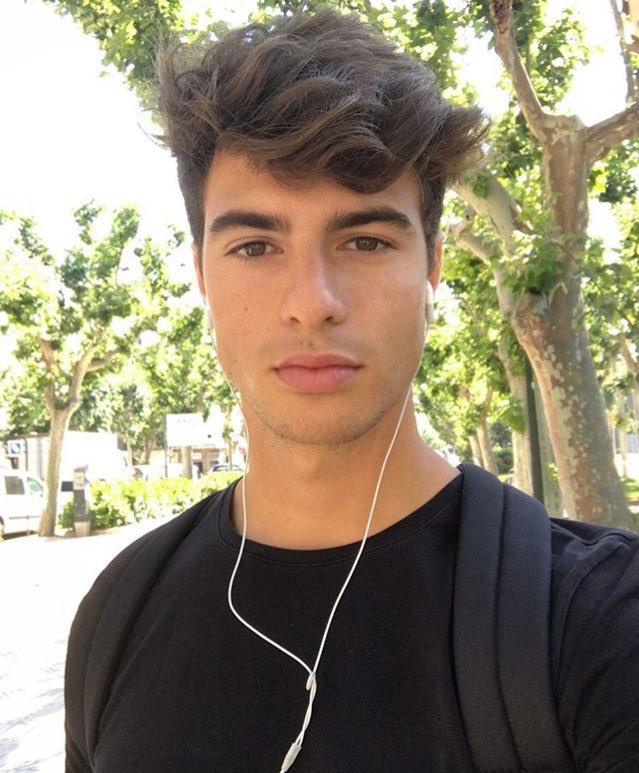 - eduard torres 
ig: eduardtorres7