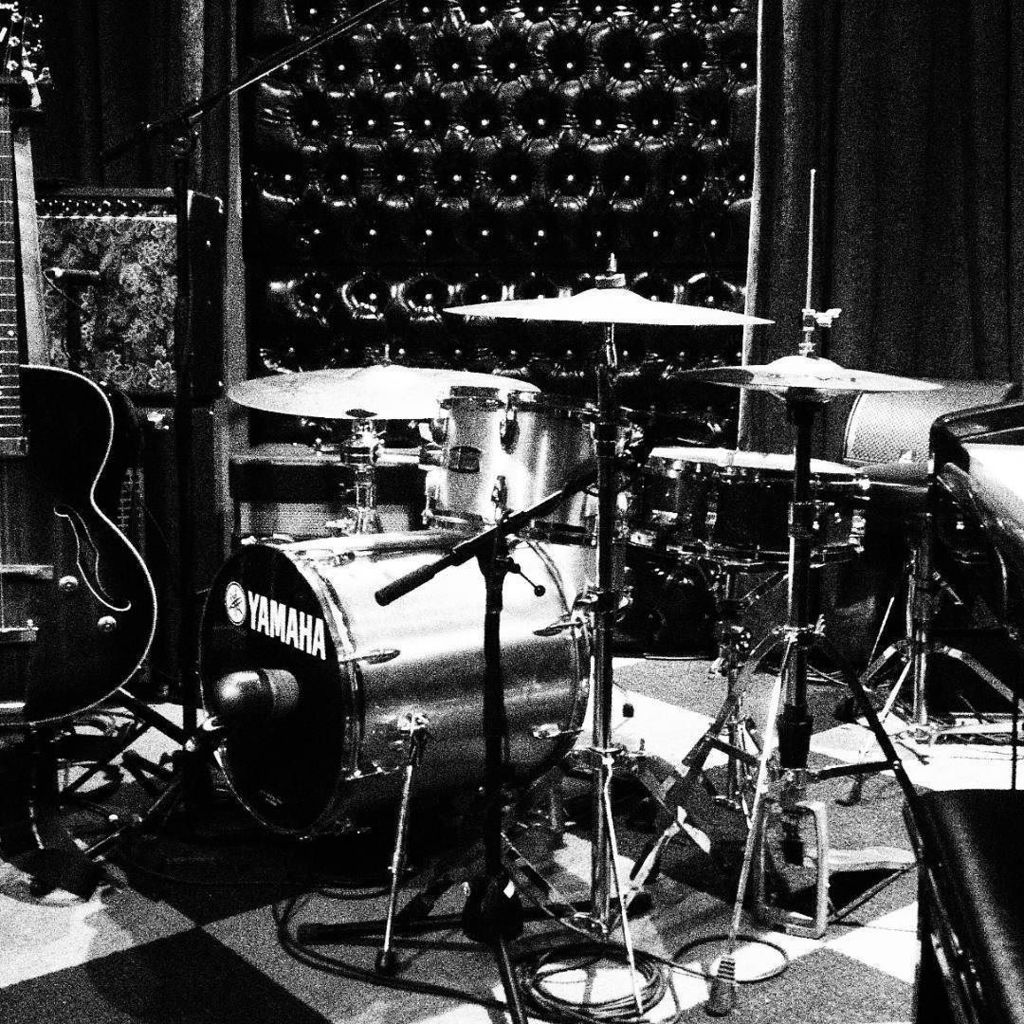 thecapitol_jazz's tweet photo. JOIN US FOR THE LAST WEDNESDAY #CAPITOLJAM TONIGHT 9:00 // stay tuned for new jam schedule #freebeer #yqrjams #livemusic #yqrdowntown https://t.co/KuDEeLGOaG