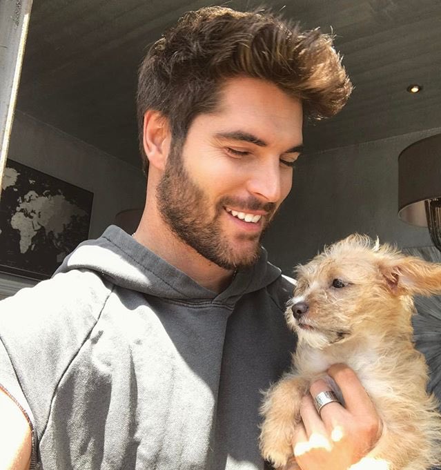 - nick bateman
ig: nick_bateman