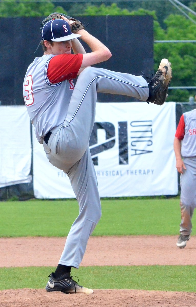 OneidaSports's tweet photo. #LegionBaseball: @SLegBaseball keeps season alive with elimination game win over Utica Post.
https://t.co/5b918KYkE6 https://t.co/1NN5agss0N