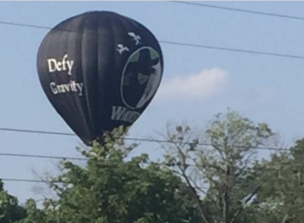 PhillyBurbMom's tweet photo. I spy with my little eye, the #wickedballoon! Wicked flies to the @kimmelcenter in #philly July 27-August 27th. https://t.co/YdxqHWRS5S