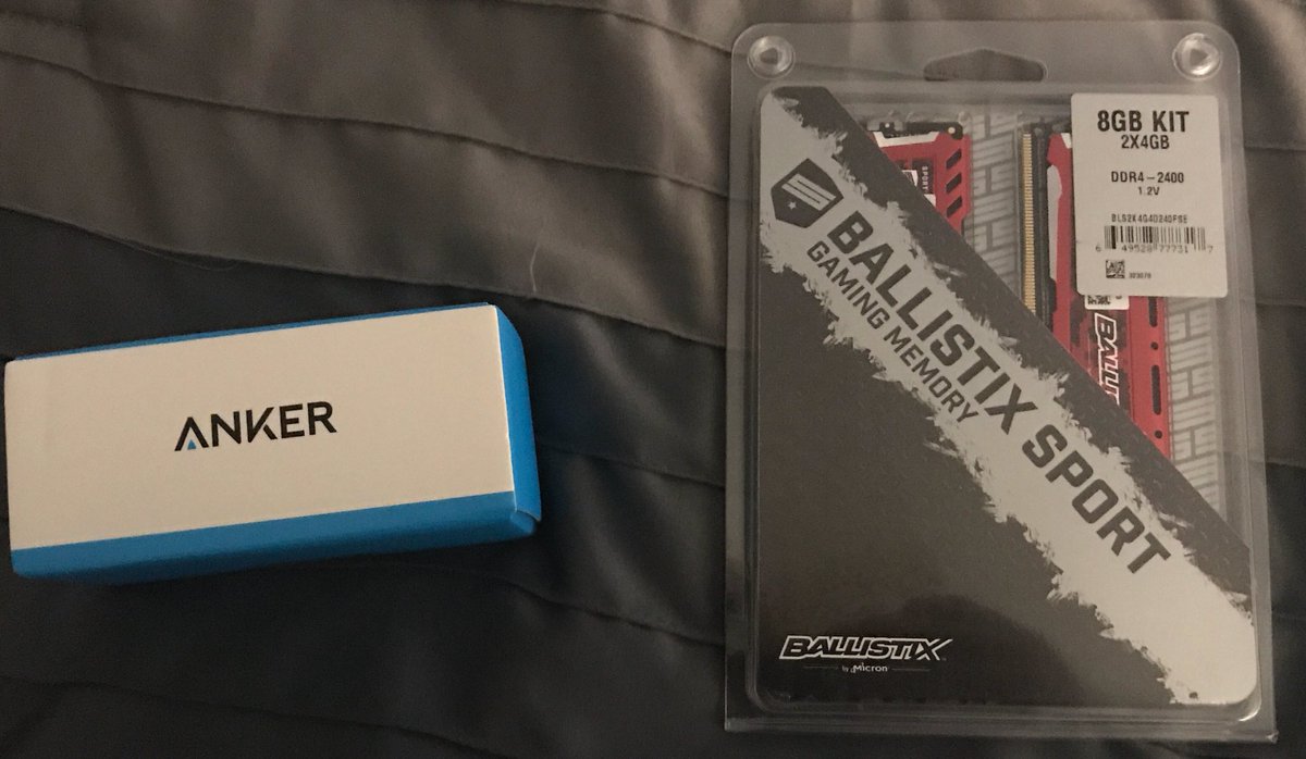 KioTheBat2's tweet photo. Yay :D My stuff arrived https://t.co/Tfv5r21iIB