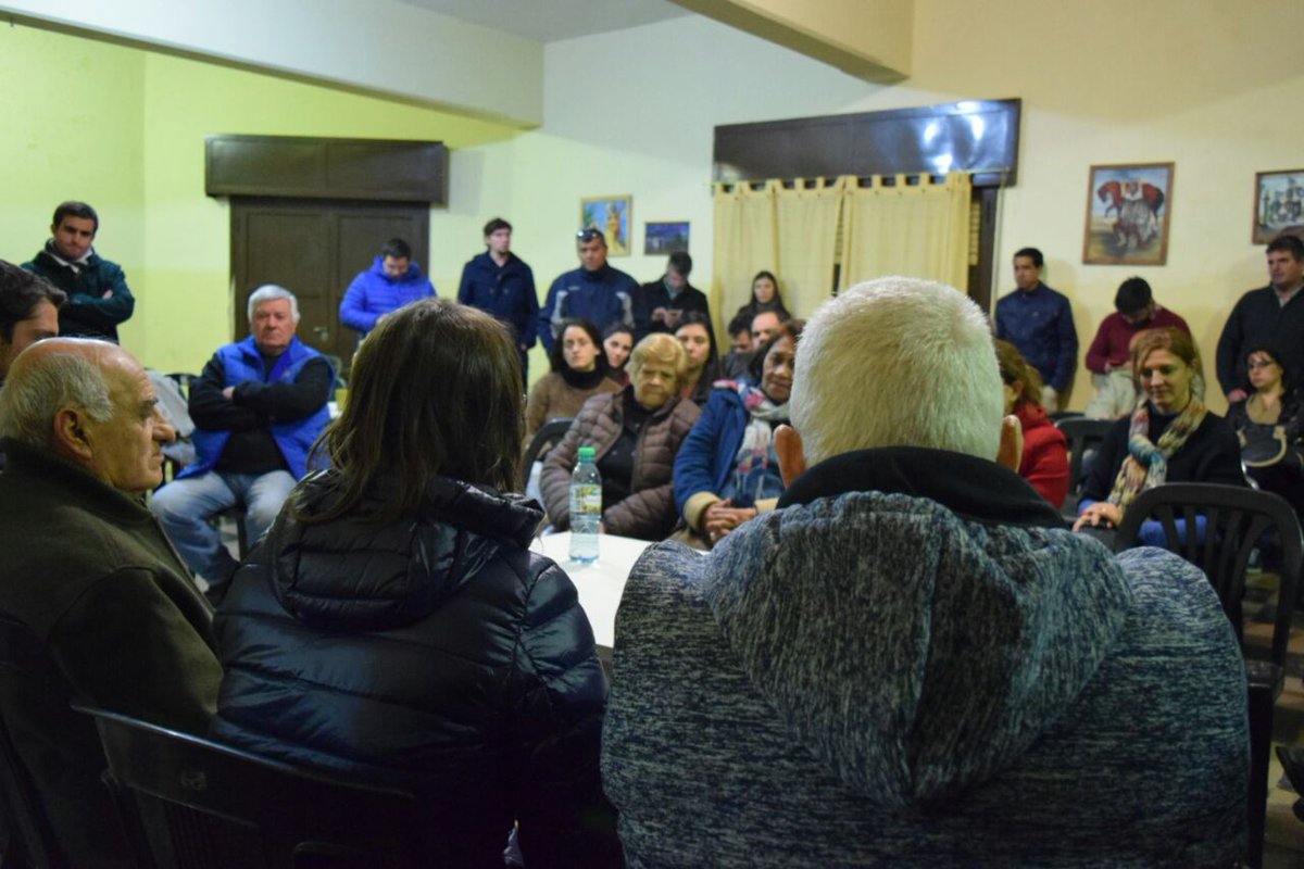 brendalisaustin's tweet photo. En Valle Hermoso preparamos motores para esta campaña, para consolidar Cambiemos en toda la provincia. https://t.co/nza01rI5E8