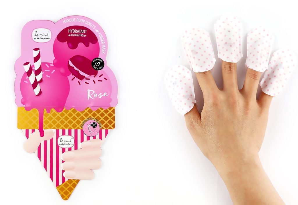 Have you seen these Le Mini Macaron Hand &amp; Nail Masks? So cute! product-girl.com/archives/le-mi…