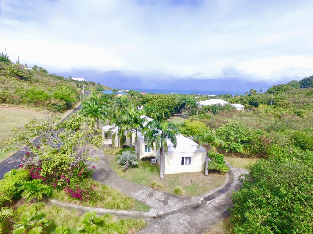7artistai's tweet photo. #executive #telecommute #villa #American #Paradise #StCrox #upscale gated #beachresort community #4sale $899000.00 https://t.co/4UeSEQ4SFh https://t.co/aUw60ZmrQA