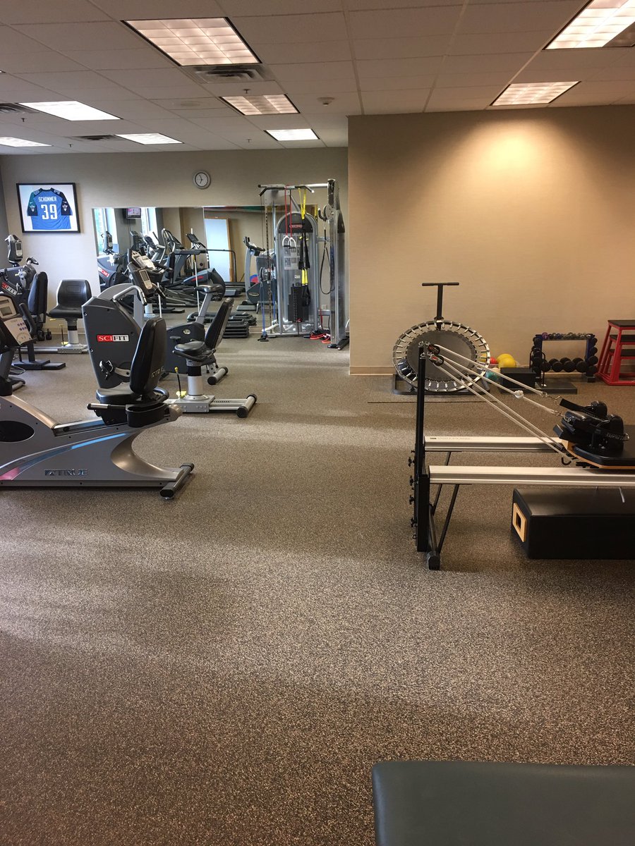 BailenGreg_DPT's tweet photo. Empty clinic....perfect opportunity for a workout! #WOOOOOO #TPIonTAP #SummerOfMOVE https://t.co/2KmcgSKBiW