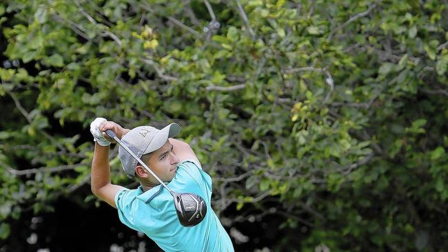 PostTribSports's tweet photo. Crown Point's Yianni Kostouros (@KostourosY) keeps momentum going in Northern Amateur https://t.co/3vWaRFgnxa @sandcreekcc #NorthernAM #CPHS https://t.co/ELZdOPobyH