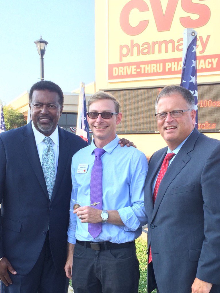 Thank you Johnnie ( SM Mayfield, KY)- presented service coin for 6 years service in Marines! Much respect❤️🇺🇸