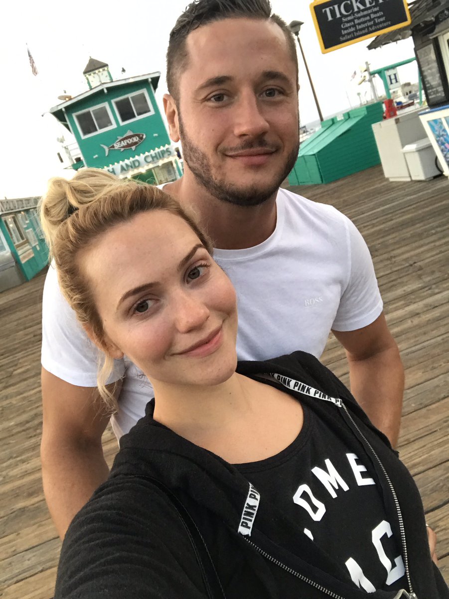 Mia Malkova on Twitter: "My skin is so nice from the salt water I don't