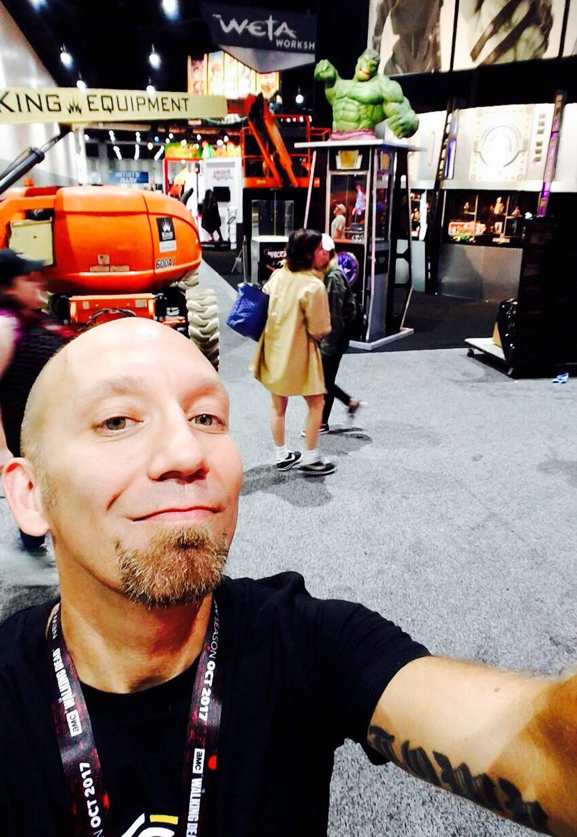 secretcompass's tweet photo. Come and enjoy our tour @Comic_Con #comicbookmovie #SDCC2017  #collectibles #Secretcompass #WonderWomanWednesday #fun #happy #nerd https://t.co/WPjIV1IE06