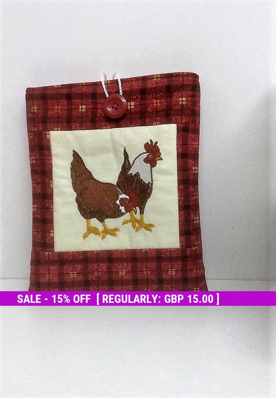 AlsCraftyCorner's tweet photo. Cockerel gifts, Ipad mini sleeve, book jacket, gadget case, e reader, apple cases, covers https://t.co/NSJSCGNrn2 #doggifts #ipadminicover https://t.co/7l0ZIkCMLC